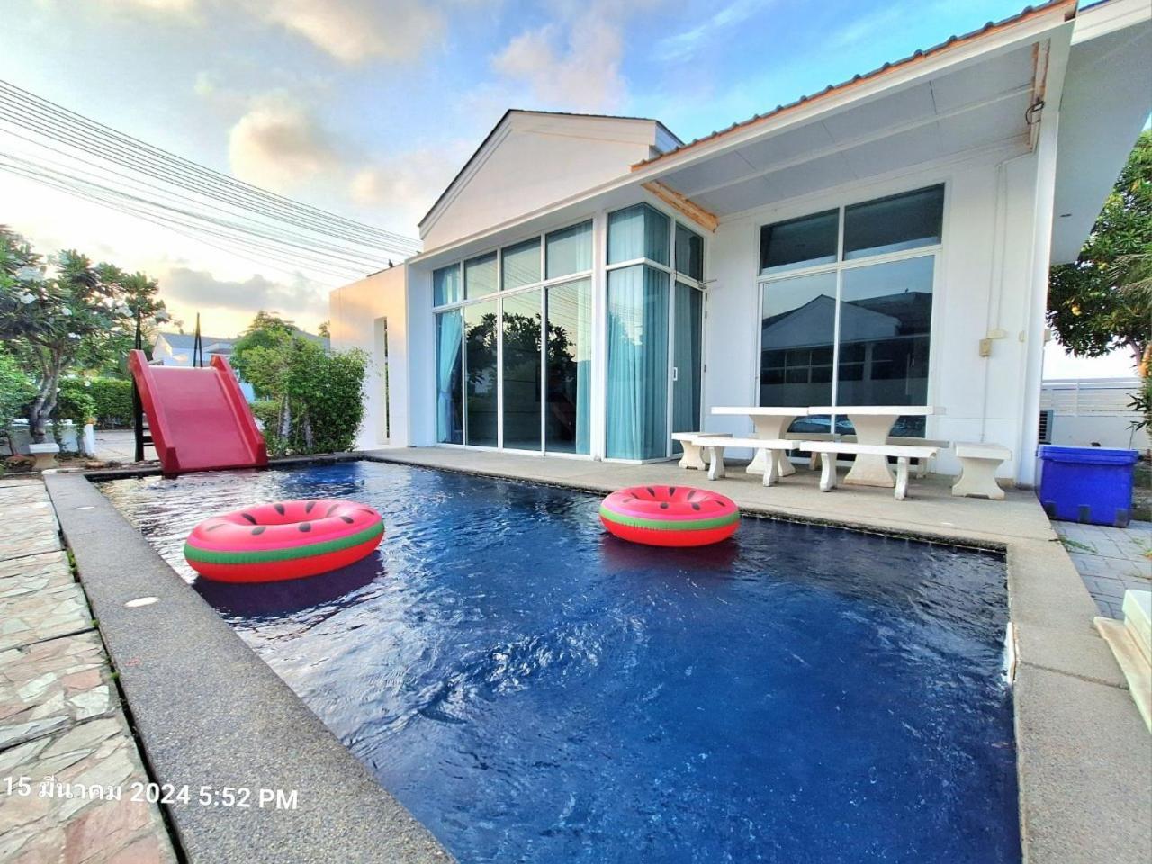 Beachtown Cha-Am Private Poolvilla From Beach 2Km Exterior photo